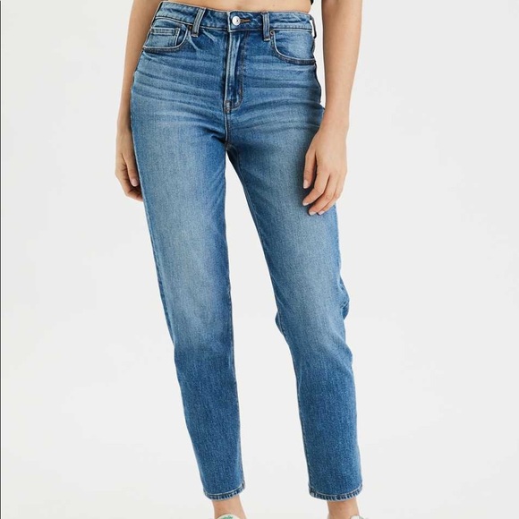 American Eagle Mom Jeans